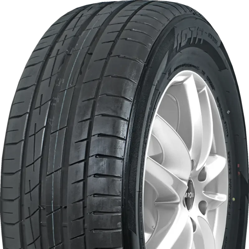 Accelera IOTA ST-68 235/30 R22 90 W